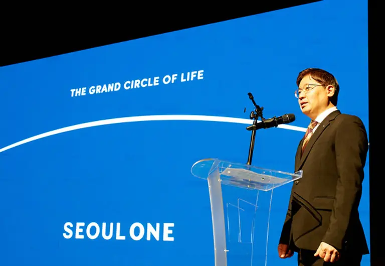  최익훈 대표이사가 서울원 프로젝트의 비전에 대해 설명을 하고 있다. (사진제공=HDC현대산업개발)