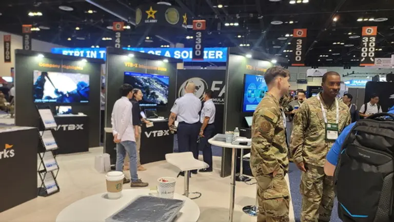  * 사진: 네비웍스가 오는 12월 2일부터 6일까지 미국 올랜도에서 열리는 세계 최대 군사용 시뮬레이션 및 장비 전시회인 ‘I/ITSEC 2024’에 참가한다. 사진은 지난해 열린 I/ITSEC에 참가한 모습. /제공: 네비웍스