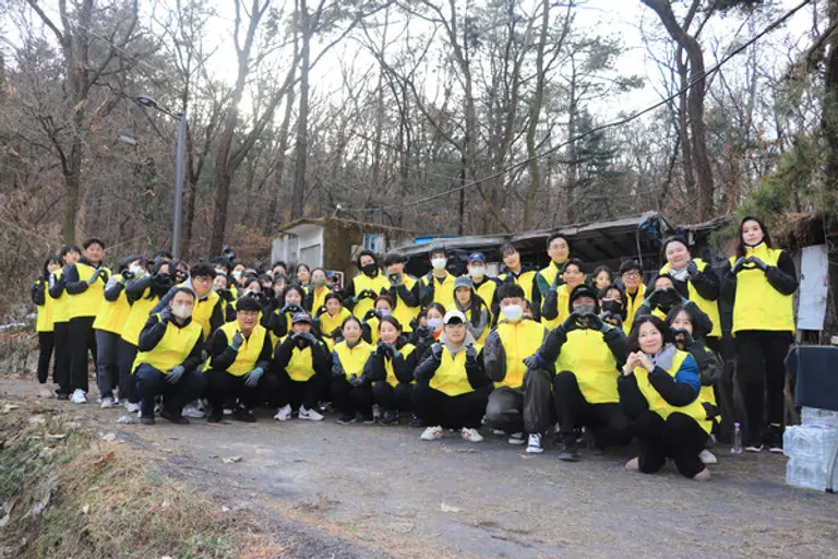 카카오같이가치가 연말 기부 캠페인 등 다양한 나눔 활동을 진행한다,