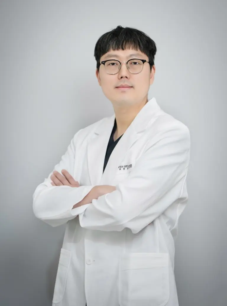 리모성형외과 권영훈 대표원장