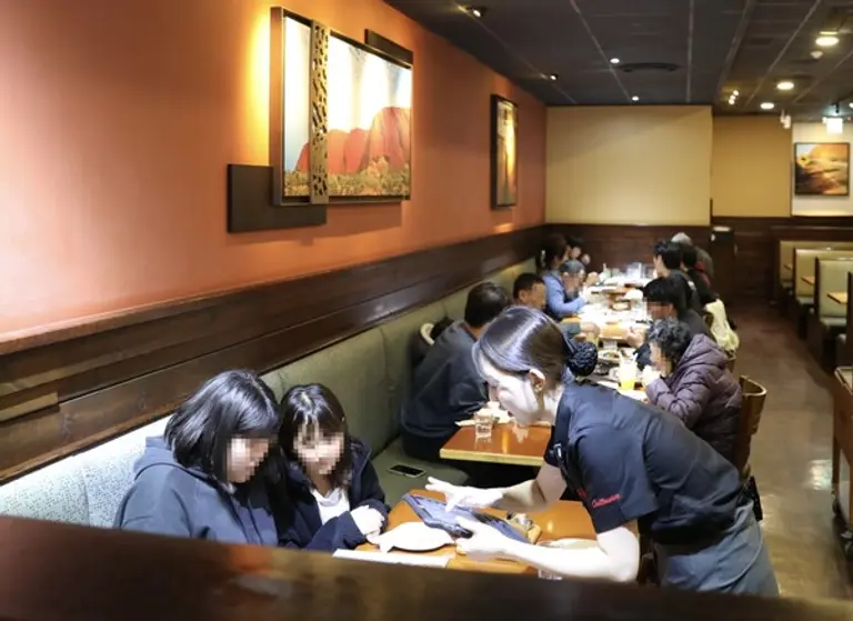 다이닝브랜즈그룹, 영케어러 가족 여러분 힘내세요