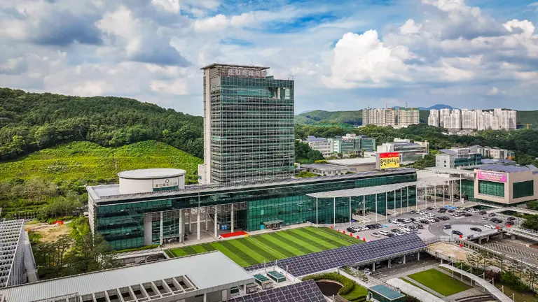 용인특례시청사 전경. 용인시 제공