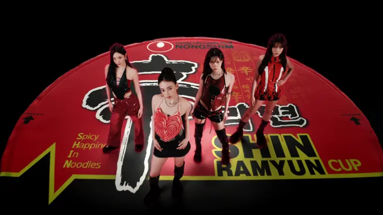 신라면 에스파 광고 스틸컷. (사진=농심)