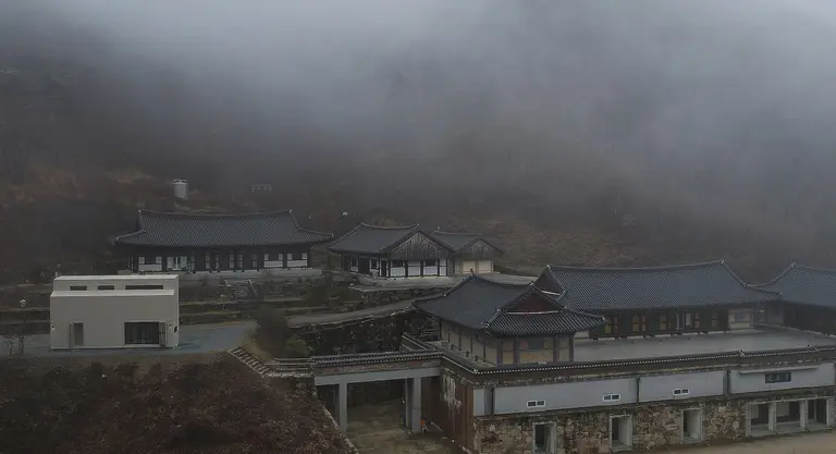  고운사에 설치된 LG스마트코티지. (제공 LG전자)