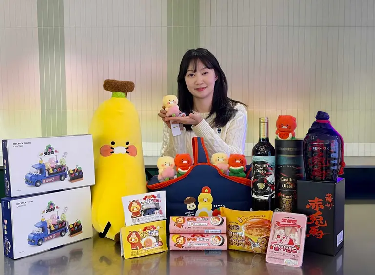 GS25가 ‘붉은 말의 해’를 맞이해 말(馬) 테마 간편식, 주류 등을 선보인다. (사진=GS25)