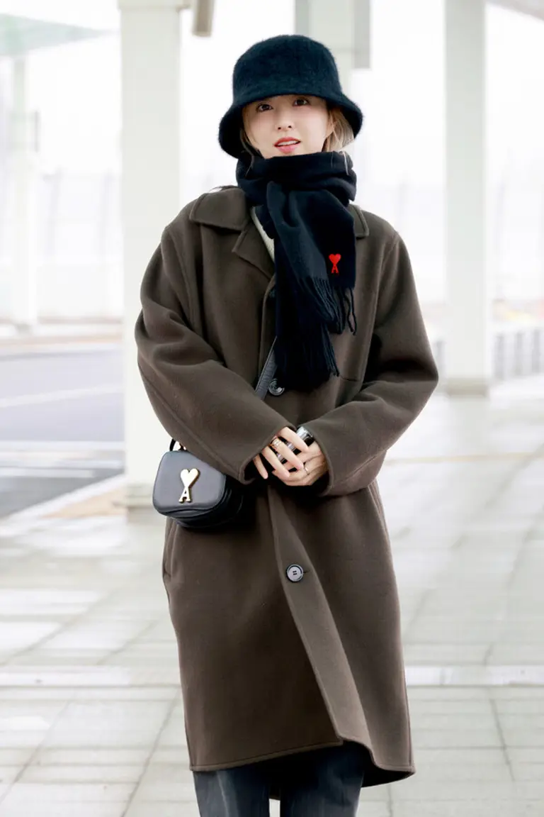 박보영이 스타일리시한 청순하면서도 러블리한 공항패션으로 화제를 모았다. (사진제공=아미)