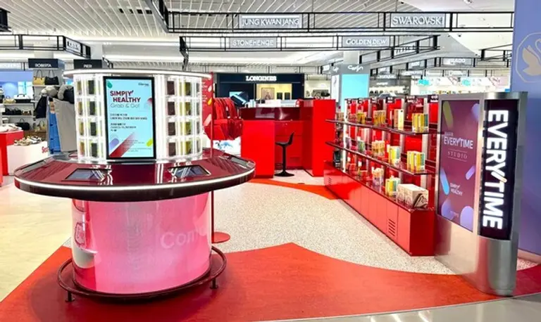 신세계면세점이 인천공항 2터미널점에 정관장 특화매장 ‘에브리타임 스튜디오’를 오픈했다.