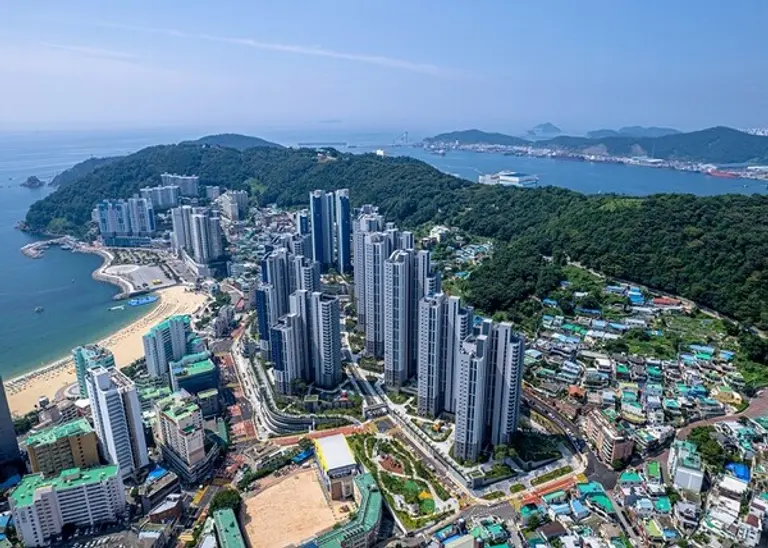 e편한세상 송도 더퍼스트비치 외관 전경