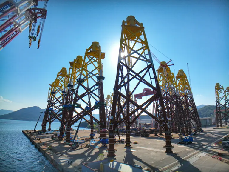 SK오션플랜트 야드에서 해상풍력 하부구조물을 제작하고 있는 모습 (사진=SK오션플랜트)