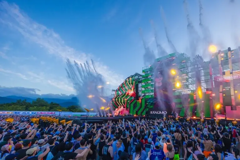 지난해 열린 워터밤 속초 현장 모습 (사진=한화호텔앤드리조트)