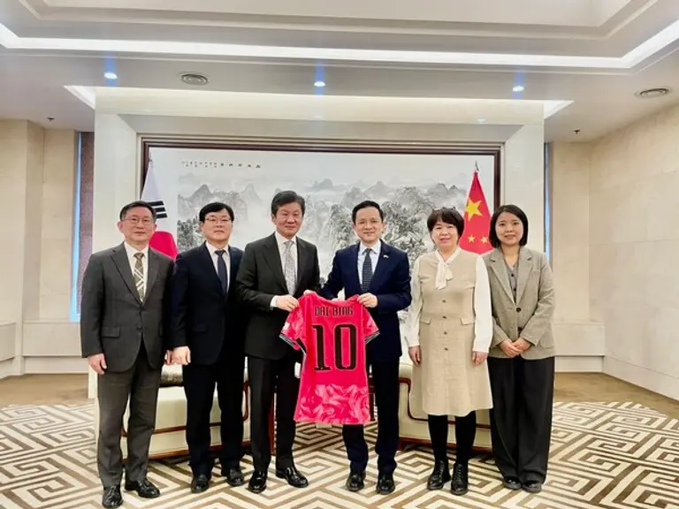 (사진 왼쪽부터) 정경구 HDC현대산업개발 대표, 김회언 HDC 대표, 정몽규 HDC그룹 회장, 다이빙( 주한 중국대사. (사진=HDC그룹)