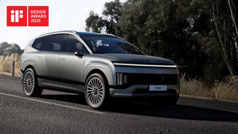 2025 iF 디자인 어워드에서 제품부몬 본상을 수사한 현대차의 아이오닉 9 (제공 현대차)