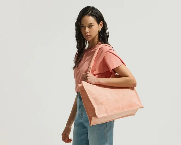 이로(IRO) 에끌라 파스텔 컬렉션 (사진제공=코오롱FnC)