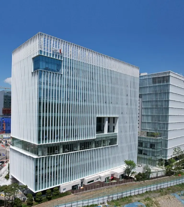 PSK홀딩스 사옥 전경 (사진=희망브리지)