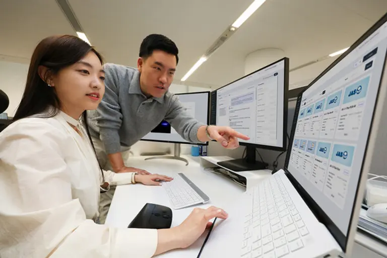 KT 직원들이 태국어 LLM 플랫폼 구축 프로젝트에서 개발한 LLM 운영 관리 환경 