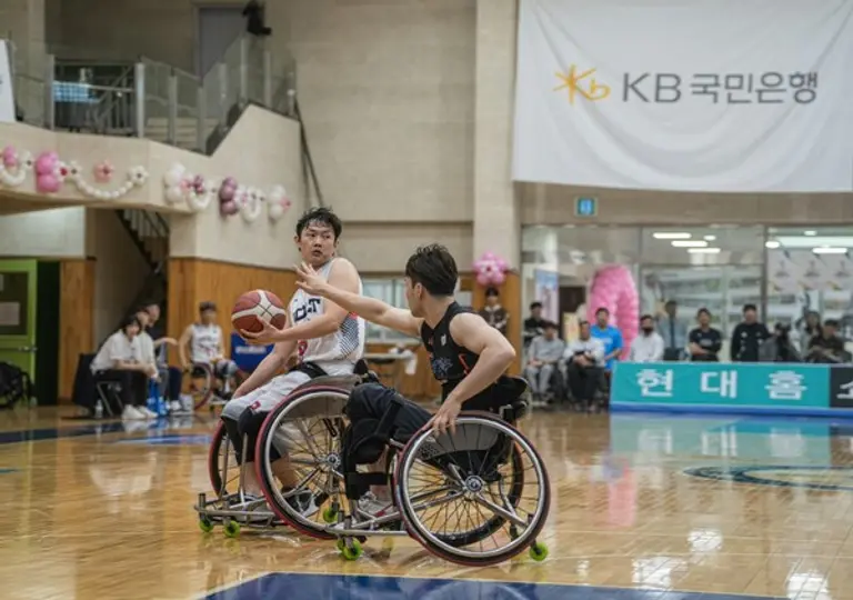 20일 경기도 고양시 홀트장애인종합체육관에서 열린 홀트전국휠체어농구대회 결승전 [출처: KB국민은행]
