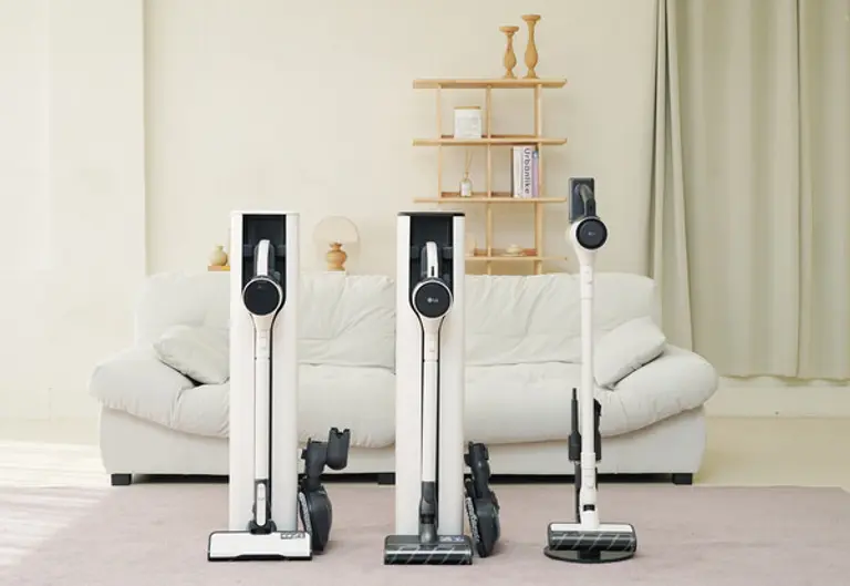 LG전자가 AI로 고객의 사용 패턴을 분석해 청소기의 흡입력을 알아서 조절해 주는 무선청소기 ‘LG 코드제로 오브제컬렉션 A9 AI’을 출시했다. (제공 LG전자)