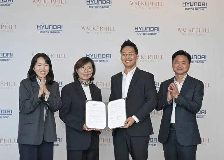 (왼쪽부터) 현대차·기아 모빌리티사업실 박주영 팀장, 현대차·기아 모빌리티사업실 김수영 상무, 워커힐 호텔앤리조트 김세한 신성장추진담당, 워커힐 호텔앤리조트 이열금 지속경영담당