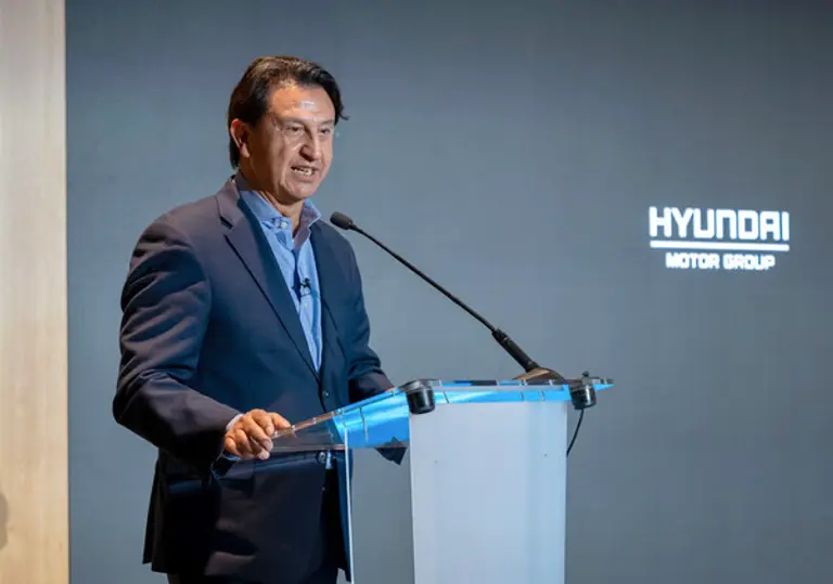 스페인 바르셀로나의 카탈루냐 콩그레스 센터(Palau de Congressos de Catalunya)에서 열린 FISITA WMC(FISITA World Mobility Conference)에서 현대차 대표이사 호세 무뇨스 사장이 기조연설을 진행하는 모습. (제공 현대차)