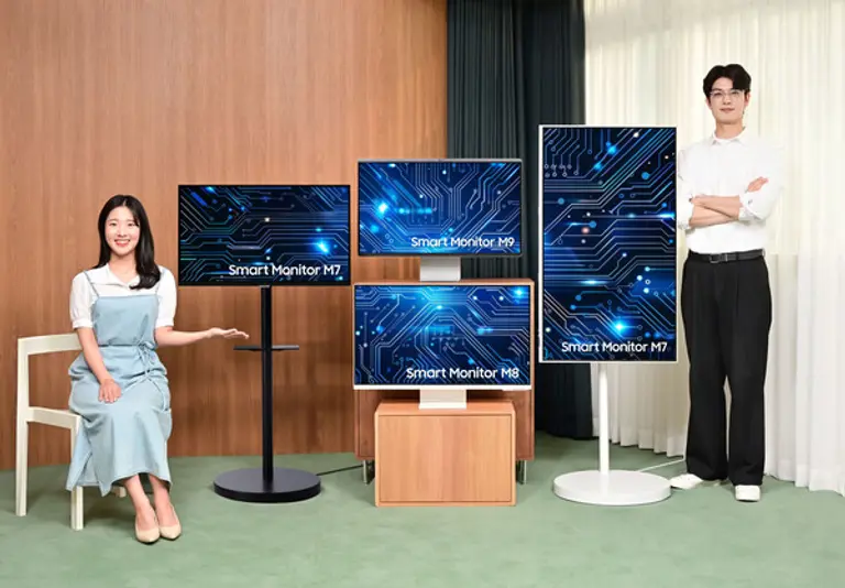 삼성전자가 2025년형 스마트모니터 신제품 3종과 무빙스탠드 신제품을 출시했다. (제공 삼성전자)