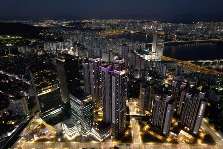 이스트폴 야경 (사진=KT에스테이트)