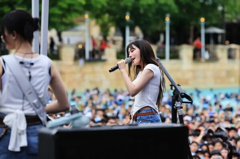 7월 19일 캐리비안 베이 워터 뮤직 풀파티에서 펼쳐진 QWER 공연 모습. (제공 에버랜드)