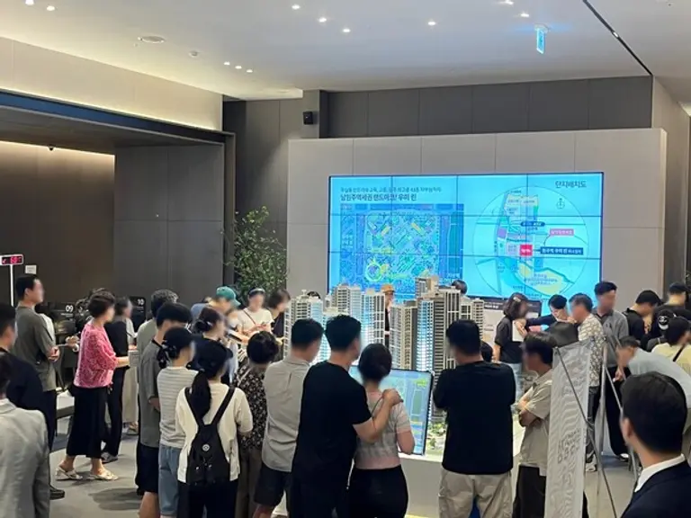 원주역 우미린 더 스텔라 견본주택 집객사진(사진=우미건설)