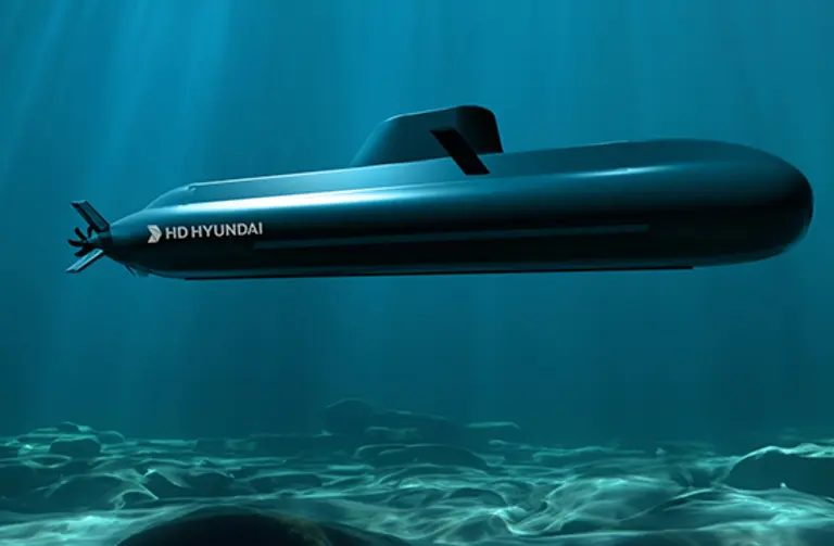  * 경쟁사업자인 한화측의 이의 신청에도 HD현대중공업이 장보고 -Ⅱ 성능 개량사업 우선협상자로 선정됐다. 사진은 HD현대중공업이 자체 개발한 2300톤급 잠수함(모델명: HDS-2300). HD현대는 이를 앞세워 폴란드 등 세계 잠수함 시장을 공략중이다.