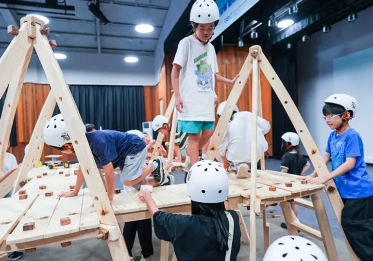 지난 8월 30~31일 경기 안산시 경기창작캠퍼스 선감아트홀에서 진행된 이동형 놀이터 체험 행사의 모습. (제공 LGU+)