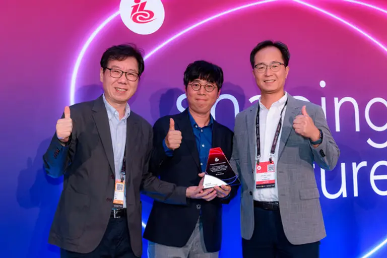 (왼쪽부터) 류성걸 픽스트리 개발본부장, 나태영 SK텔레콤 Gen AI개발팀장, 조형준 SK브로드밴드 미디어Tech본부장. (제공 SK텔레콤)