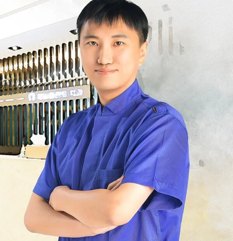 로이스제일치과의원 제주점 김중화 대표원장