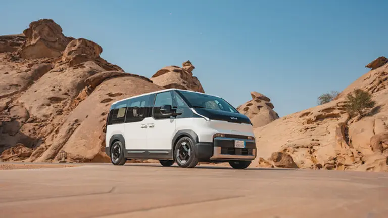 기아가 사우디아라비아 리야드(Riyadh)에서 사우디 기가 프로젝트(Giga Project) 중 하나이자 프로그램 추진 주체인 RSG(Red Sea Global)와 PV5 실증사업을 시작한다. (제공 기아)