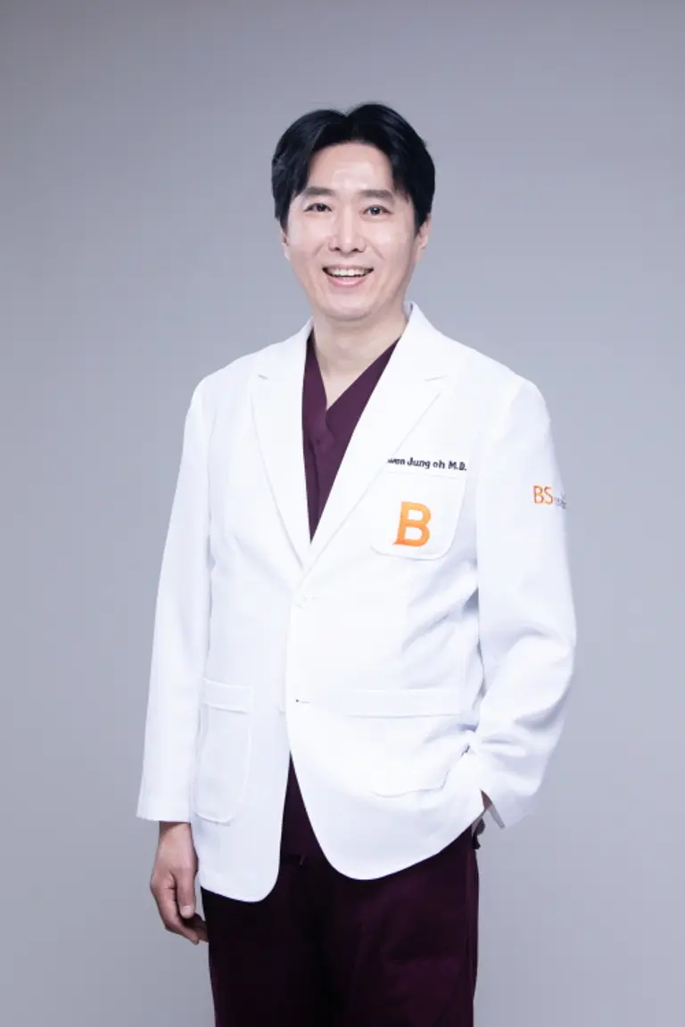 부산 더바디성형외과 권중오 원장