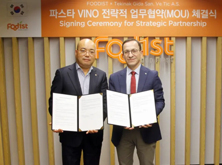 하동열 푸디스트 상품본부장(왼쪽), 튀르키예 Tekinak사 Erkan 아시아 총괄(오른쪽). (사진=푸디스트)