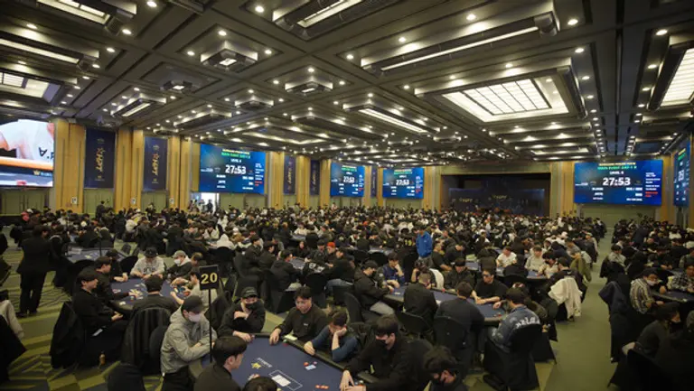 NHN ‘한게임 로얄홀덤’의 신규 오프라인 대회 HPT 첫 대회가 참가자 열기 속 성료했다. (제공 NHN)