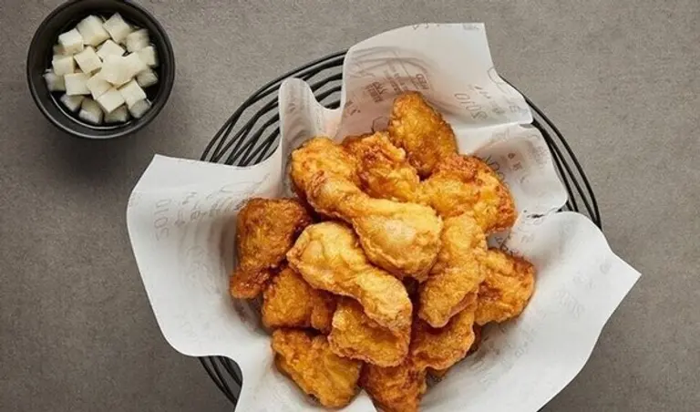 교촌치킨의 치킨 이미지. (사진=교촌에프앤비)