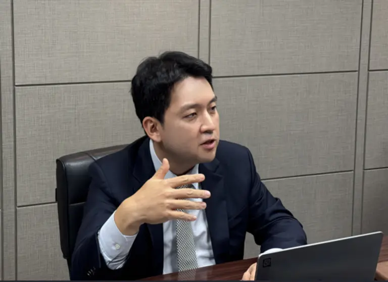 스마트투데이와 인터뷰를 진행하는 조명현 세미파이브 대표.사진=안효건 기자