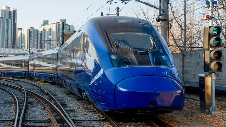 현대로템이 제작한 2세대 EMU-320. 현대로템 제공