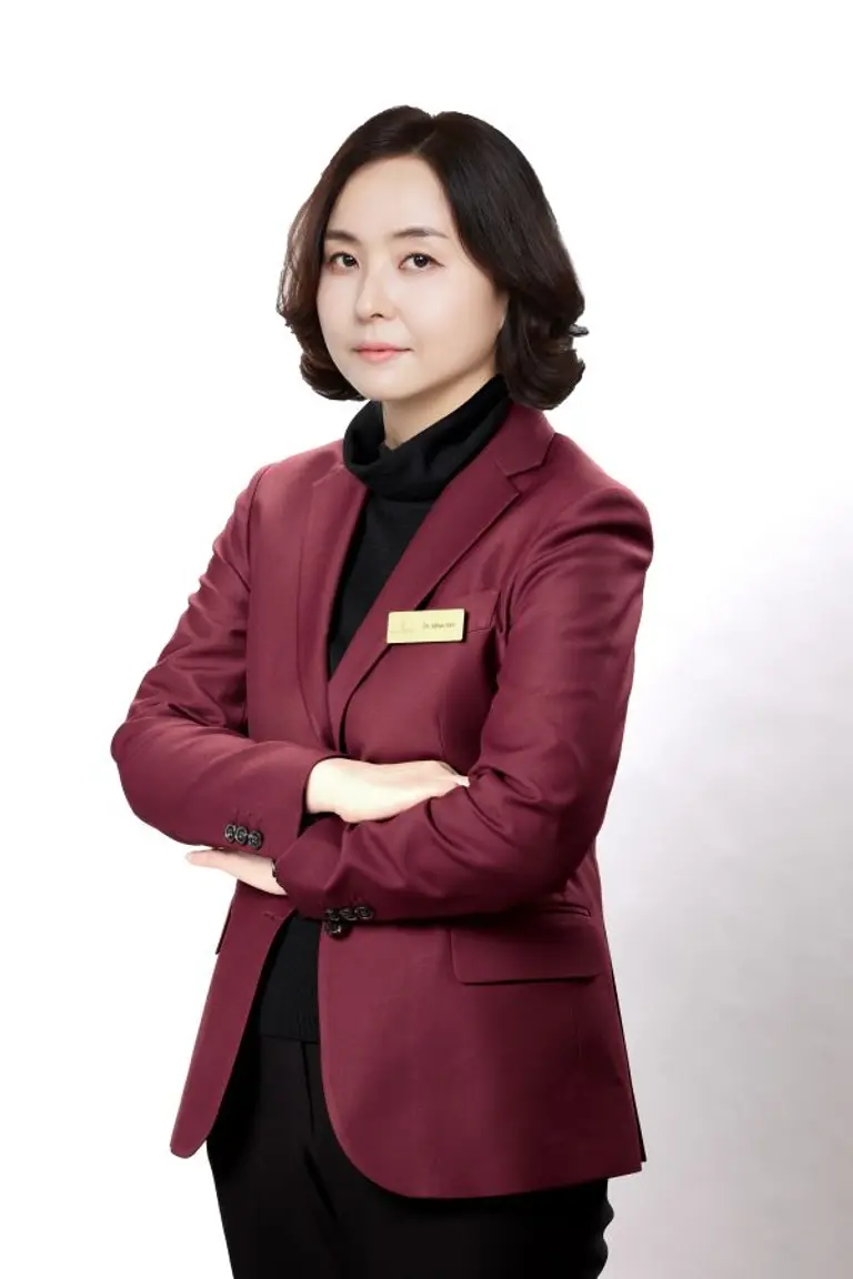 꽃비피부과 김미혜 대표원장
