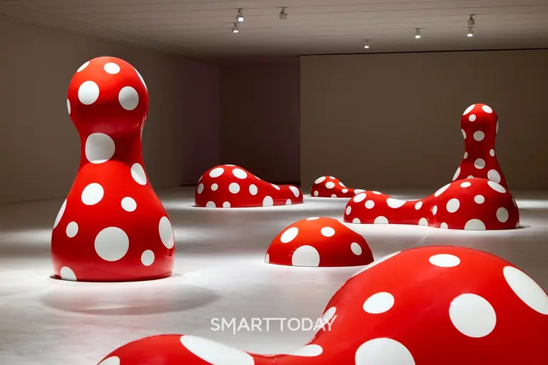  야요이 쿠사마 작품 