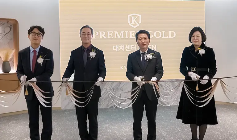 왼쪽부터 교보증권 조성호 자산관리부문장, 교보증권 이석기 대표이사, 교보증권 박봉권 대표이사, 교보증권 박지영 PREMIERGOLD대치센터장