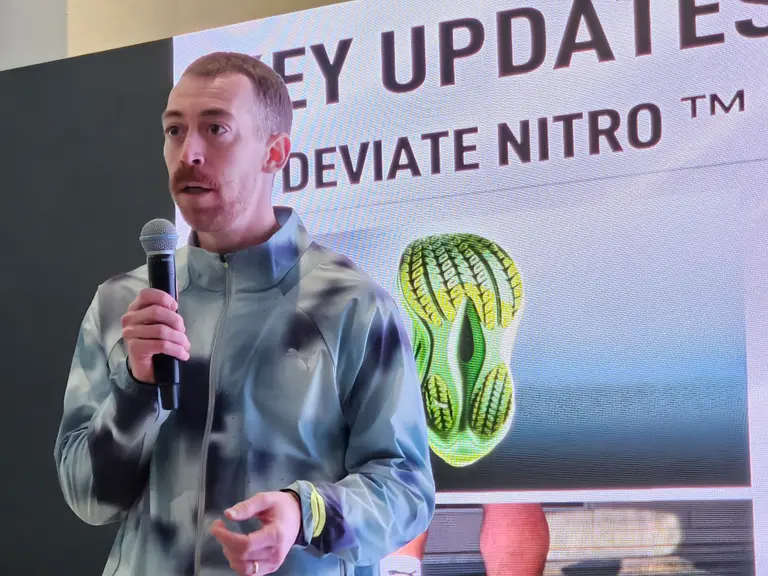 23일 오전 서울시 성동구에서 진행된 ‘디비에이트 나이트로 4’ 출시 기념 미디어 데이에서 데미언 페리 푸마 글로벌 PLM이 발언하고 있다. (사진=황태규 기자)