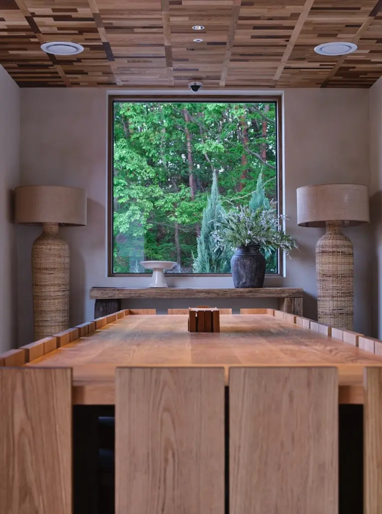 공간 브랜드 ‘마지모우(MAZIMOU)’가 지식재산권(IP) 거래 플랫폼 STIP에 신규 상장했다. 사진은 카페와 목공이 결합된 마지모우 용인 복합 공간 내부 전경