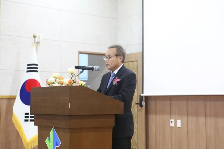 박창근 국토안전관리원 신임 원장이 29일 경남 진주 본사에서 취임사를 하고 있다. 국토안전관리원 제공