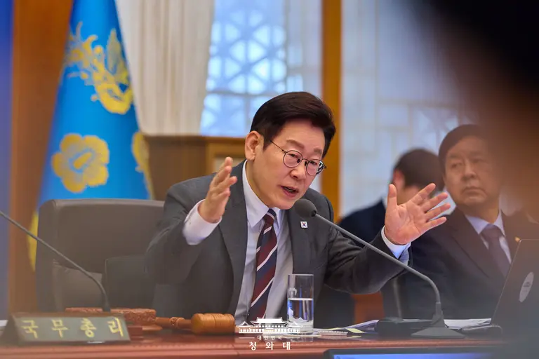 이재명 대통령이 지난 3일 국무회의에서 발언하고 있다. 사진 청와대 