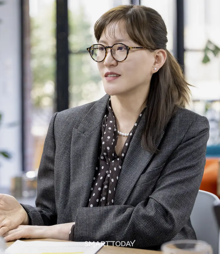 스마트투데이와 인터뷰하는 김소연 에스팀 대표.