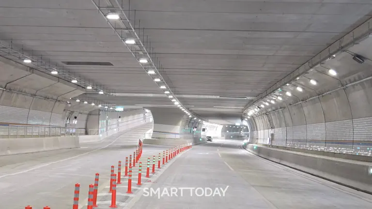 만덕센텀고속화도로 개통 앞두고 촬영한 터널 내부 전경 (사진=GS건설 제공)