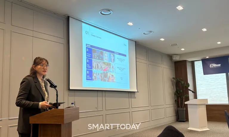 코스닥 상장에 도전하는 에스팀의 김소연 대표가 기업설명회에 나선 모습.