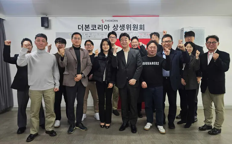 더본코리아가 지난 23일 서울 서초구 별관 창업설명회장 회의실에서 제5차 ‘더본코리아 상생위원회’ 정례회의를 열고, 점포별 마케팅 지원 방안을 결의했다. (사진=더본코리아)