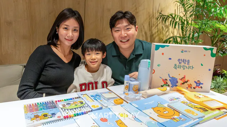 초등학교 ‘입학 축하선물’을 받은 임직원 가족 (사진제공=GS건설)